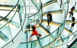 AllianceBernstein hires Adam Peters to lead UK retail distribution